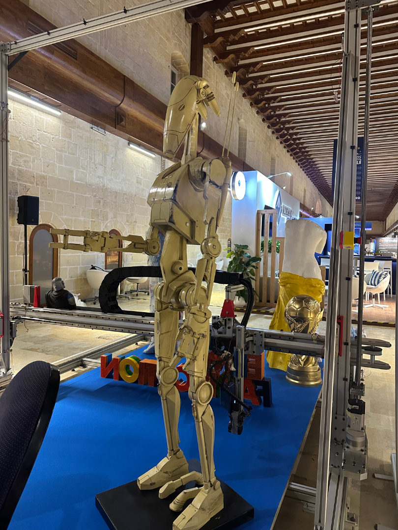 Statues & Decor for Events5